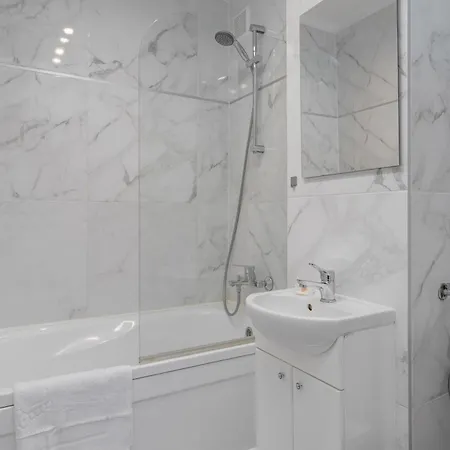 Jana Pawla Ii 20 By Nyx * Warszawa